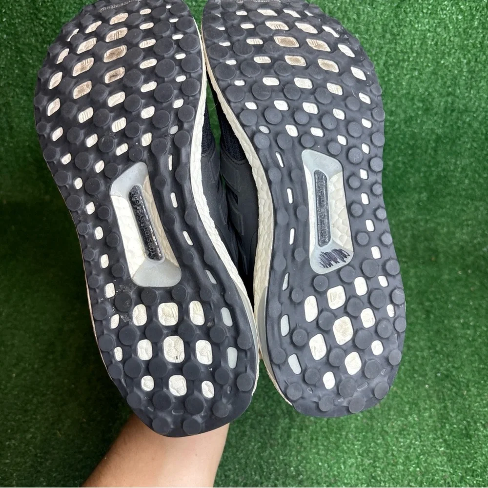 Adidas UltraBoost 4.0 Women's Size 10 Running‎ Shoes Core Black